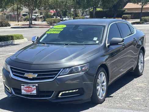 Used 2018 Chevrolet Impala LT FWD image 4