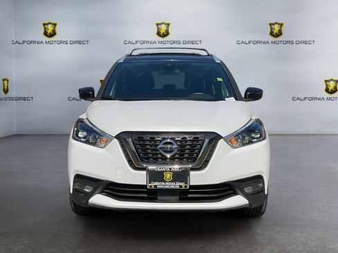 Used 2020 Nissan Kicks SR w/ SR Premium Package image 2