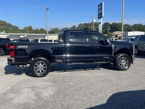 Used 2024 Ford F250 Lariat AWD/4WD image 2