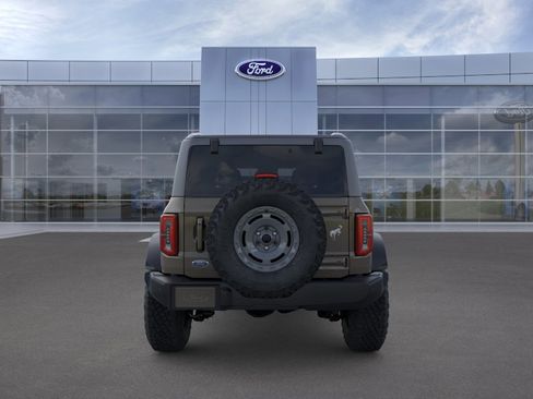 New 2025 Ford Bronco Outer Banks w/ Sasquatch Package AWD/4WD image 5
