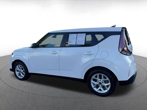 Used 2025 Kia Soul LX w/ LX Technology Package image 10
