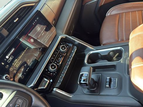 Used 2024 GMC Sierra 1500 Denali Ultimate image 21