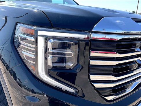 New 2026 GMC Sierra 1500 SLT AWD/4WD image 16