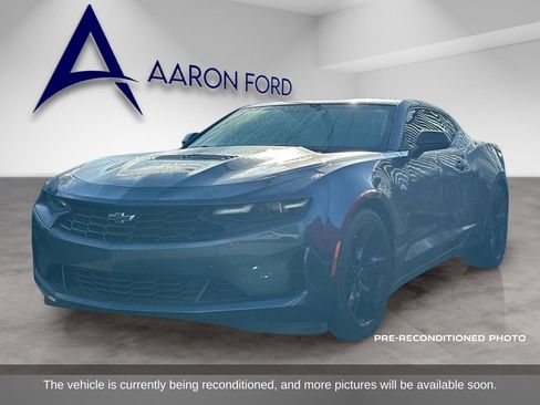 Used 2023 Chevrolet Camaro LT RWD image 2