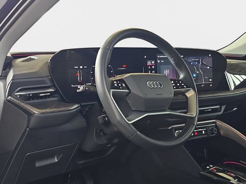 Used 2025 Audi Q5 Premium w/ Convenience Package AWD/4WD image 19