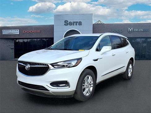 Used 2021 Buick Enclave Essence image 3