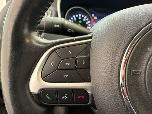 Used 2019 Jeep Compass Limited AWD/4WD image 27