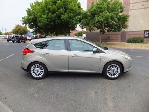 Used 2015 Ford Focus Electric Hatchback image 3