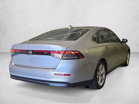 Used 2023 Honda Accord LX image 5