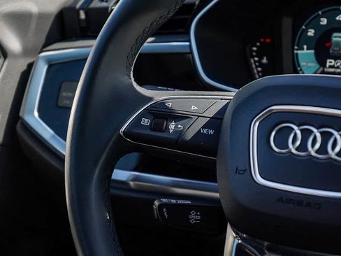 Used 2023 Audi Q3 2.0T Premium w/ Convenience Package image 16