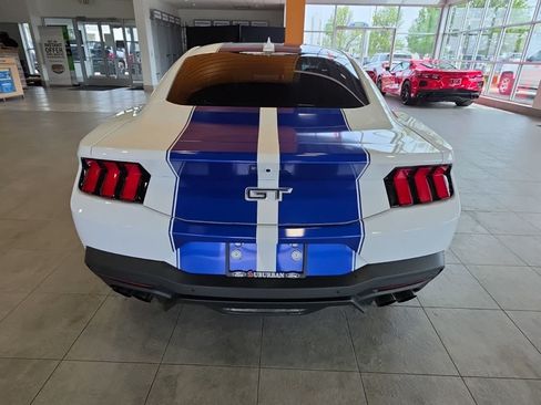 Used 2025 Ford Mustang GT Premium RWD image 9