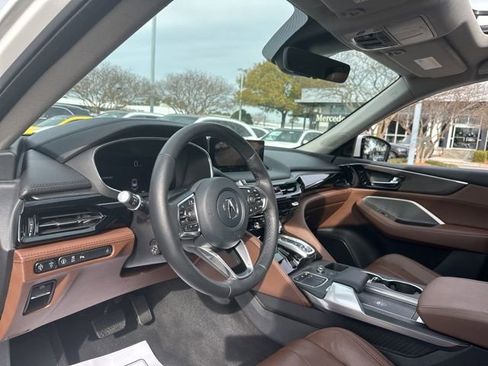 Used 2023 Acura MDX SH-AWD w/ Advance Package image 16