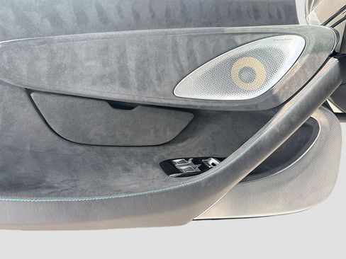 Used 2020 McLaren GT RWD image 19
