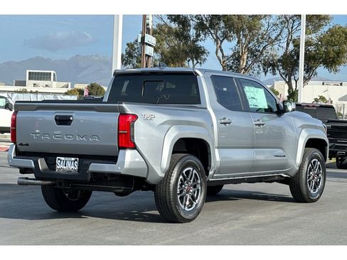 New 2025 Toyota Tacoma TRD Sport image 4