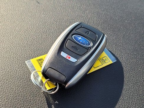 Used 2024 Subaru Ascent Limited AWD/4WD image 11