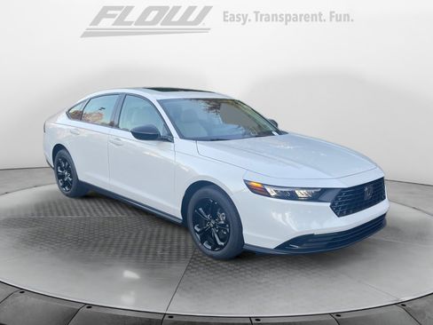 New 2025 Honda Accord SE image 1