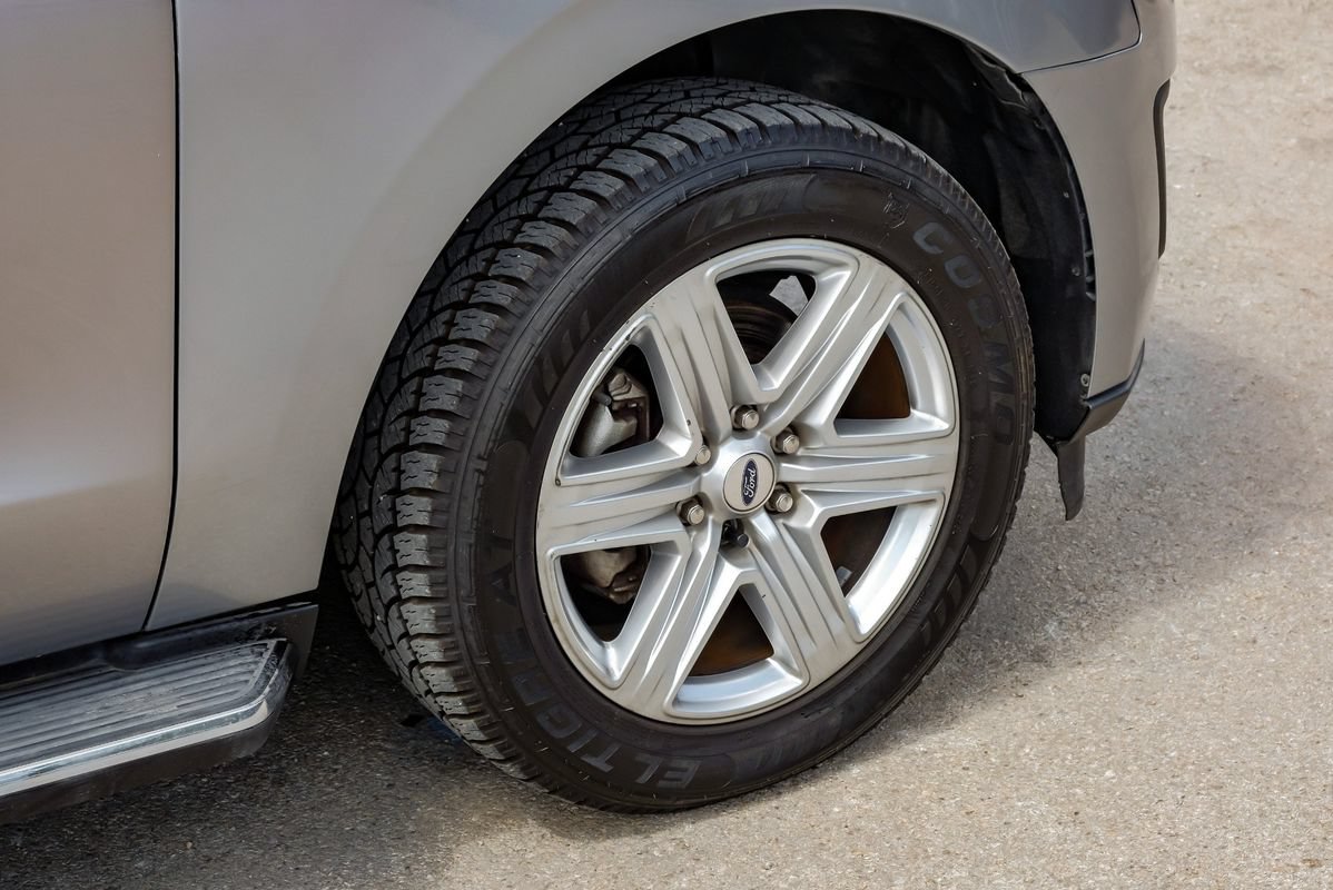 Used 2020 Ford Expedition XLT w/ Equipment Group 202A AWD/4WD image 60