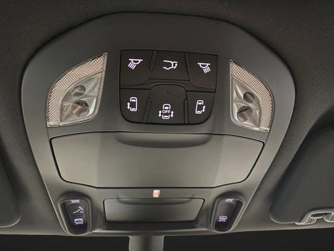 New 2026 Chrysler Pacifica Limited w/ S Appearance Package image 25