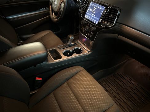 Certified 2021 Jeep Grand Cherokee Freedom Edition image 14
