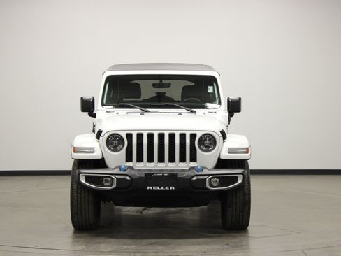 Used 2023 Jeep Wrangler Sahara image 3