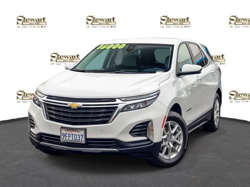 Used 2023 Chevrolet Equinox LT w/ Driver Convenience Package AWD/4WD image 1