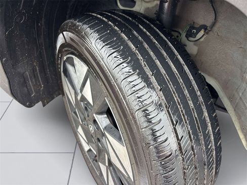 Used 2024 Hyundai Kona SEL image 8