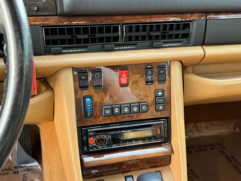 Used 1990 Mercedes-Benz 560 SEL image 39