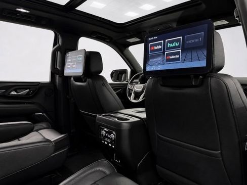 Used 2023 GMC Yukon Denali w/ Advanced Technology Package AWD/4WD image 24