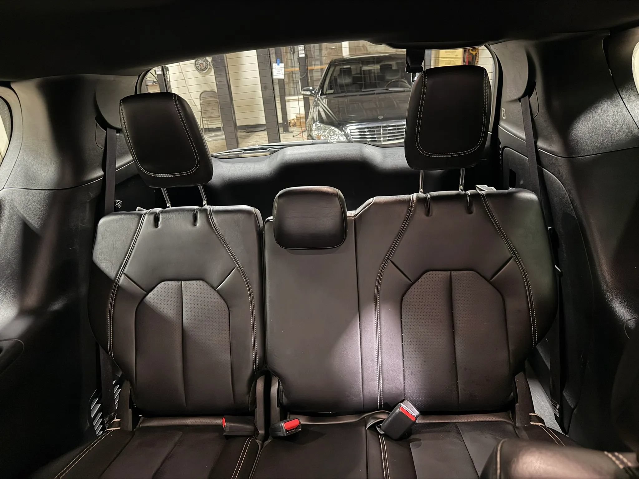 Used 2025 Chrysler Pacifica Select FWD image 41