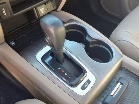 Used 2017 Honda Pilot EX-L image 12