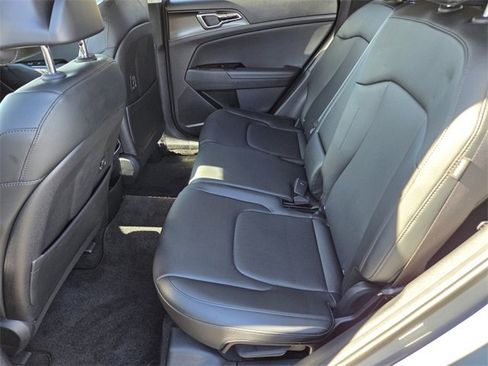 Certified 2024 Kia Sportage EX image 10