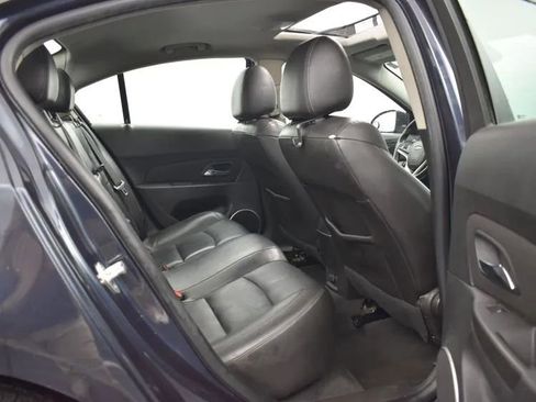 Used 2016 Chevrolet Cruze LT w/ Sun, Sound and Sport Package image 17