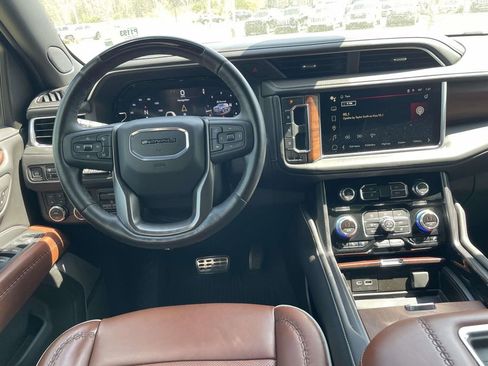 Used 2024 GMC Yukon Denali Ultimate image 13