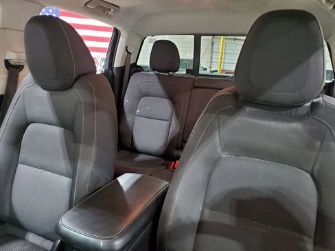 Used 2020 Chevrolet Colorado LT w/ Safety Package image 35