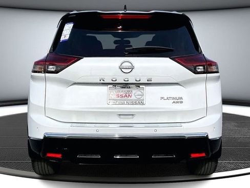 New 2026 Nissan Rogue Platinum image 4