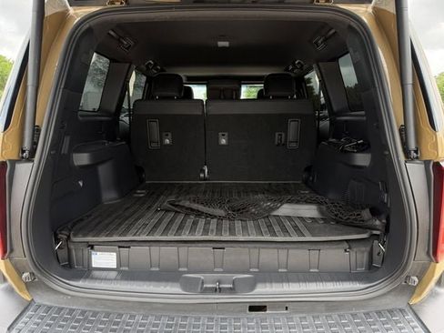 Used 2024 Toyota Land Cruiser image 32