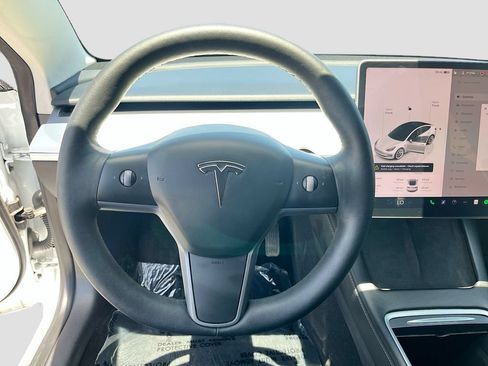 Used 2023 Tesla Model 3 Standard Range RWD image 11