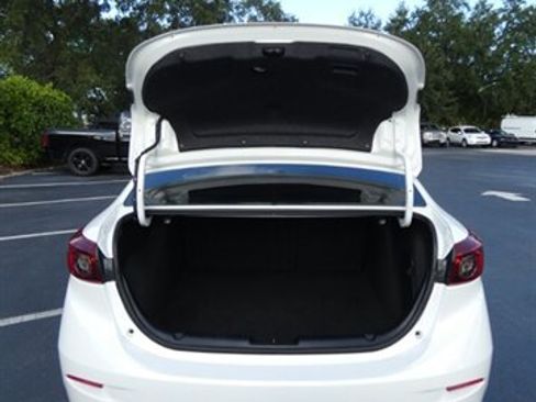 Used 2015 MAZDA MAZDA3 i Sport FWD image 14