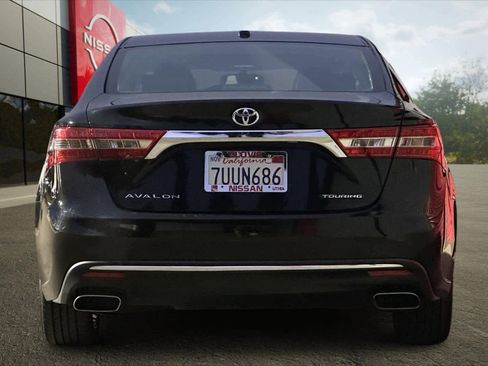 Used 2016 Toyota Avalon Touring image 8