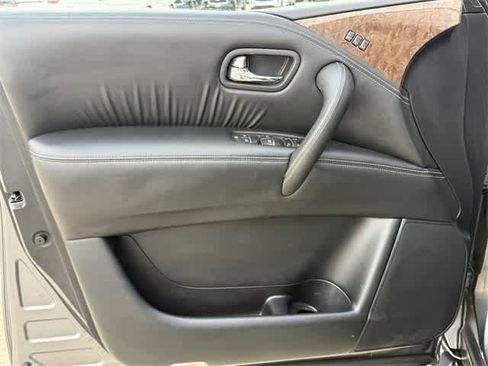 Used 2017 INFINITI QX80 2WD image 8