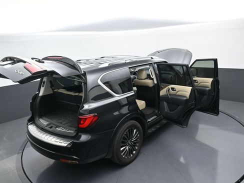 Used 2023 INFINITI QX80 Premium Select w/ All-Season Package AWD/4WD image 44