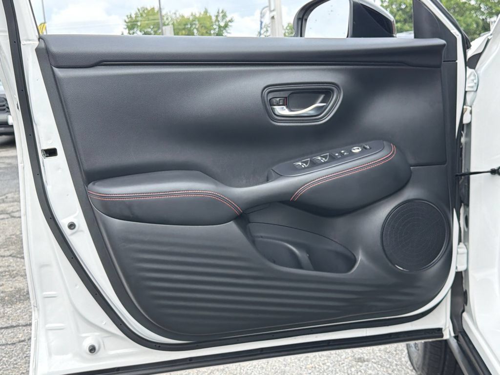 Used 2024 Honda HR-V Sport image 25