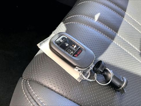 Used 2026 Honda HR-V EX-L image 15