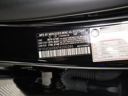 Used 2023 Mercedes-Benz S 580e 4MATIC Sedan image 36