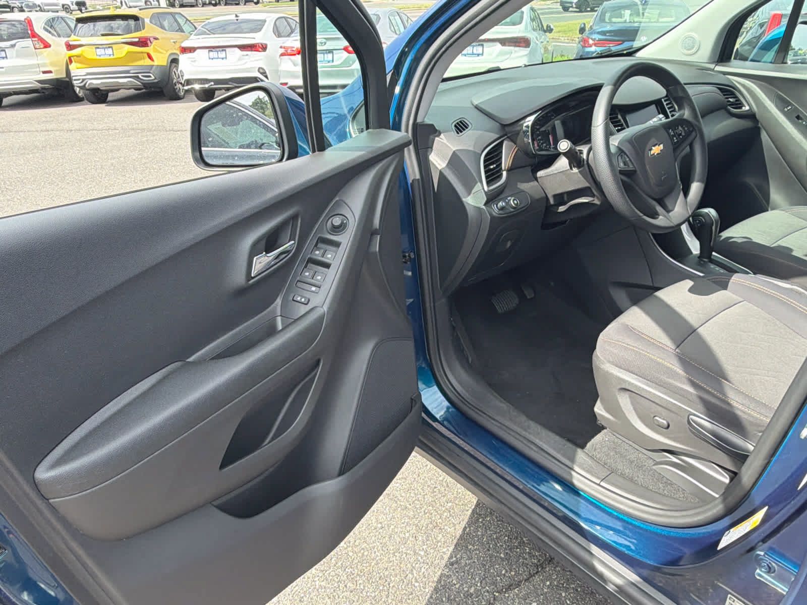 Certified 2020 Chevrolet Trax LT FWD image 7