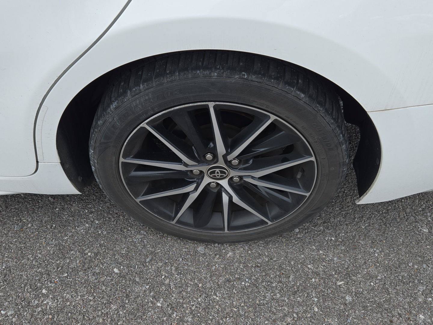 Used 2021 Toyota Camry SE w/ Carpet Mat Package (TMS) FWD image 11