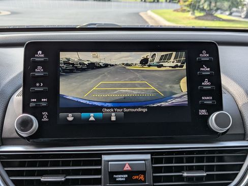 Used 2018 Honda Accord Sport image 15