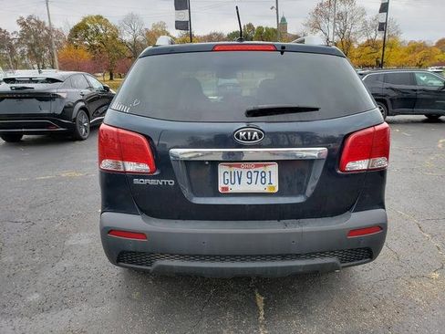 Used 2012 Kia Sorento LX w/ Convenience Pkg image 5