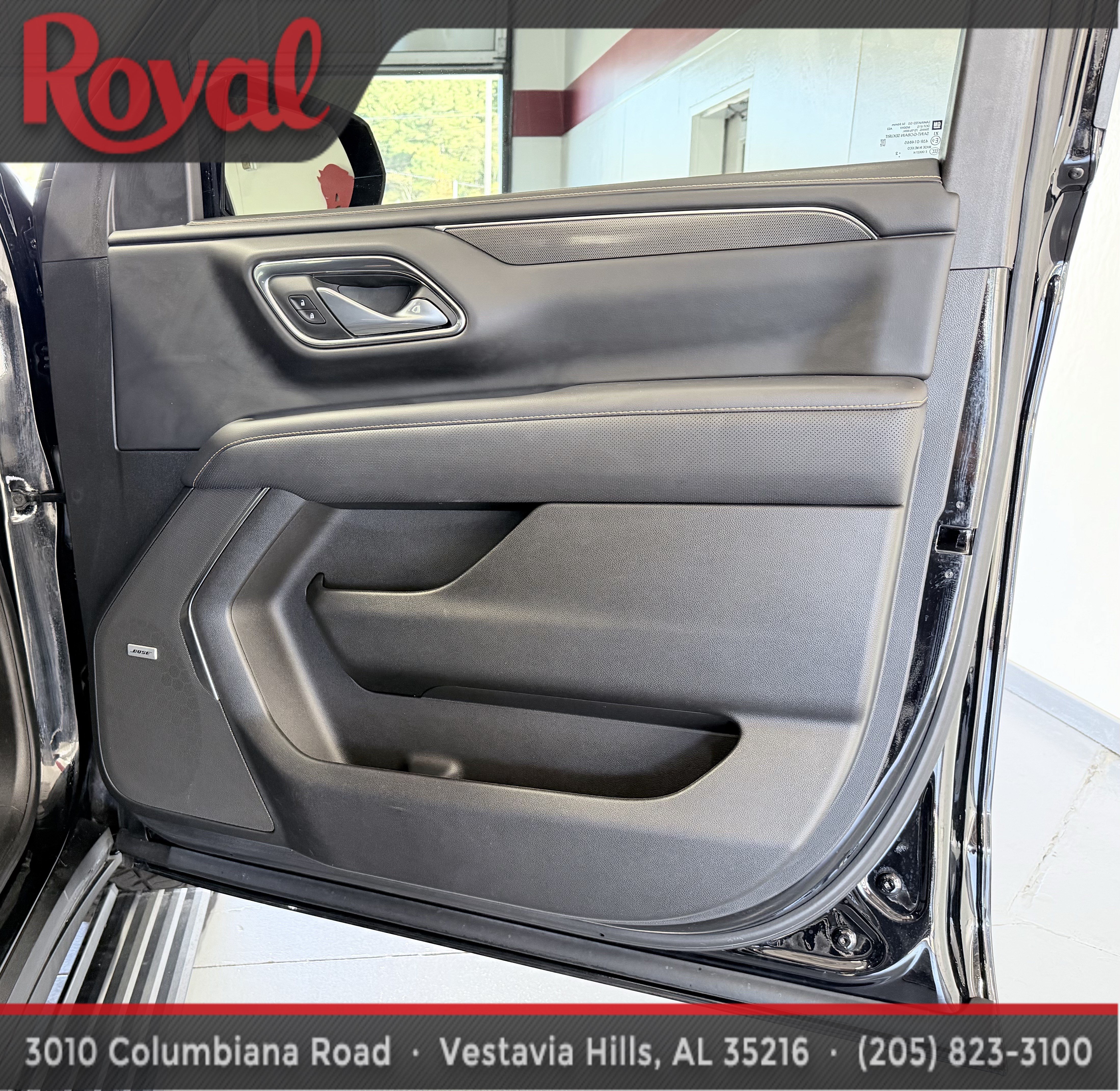 Used 2023 GMC Yukon AT4 w/ AT4 Premium Package AWD/4WD image 16