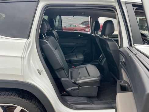 Used 2022 Volkswagen Atlas SE FWD image 35
